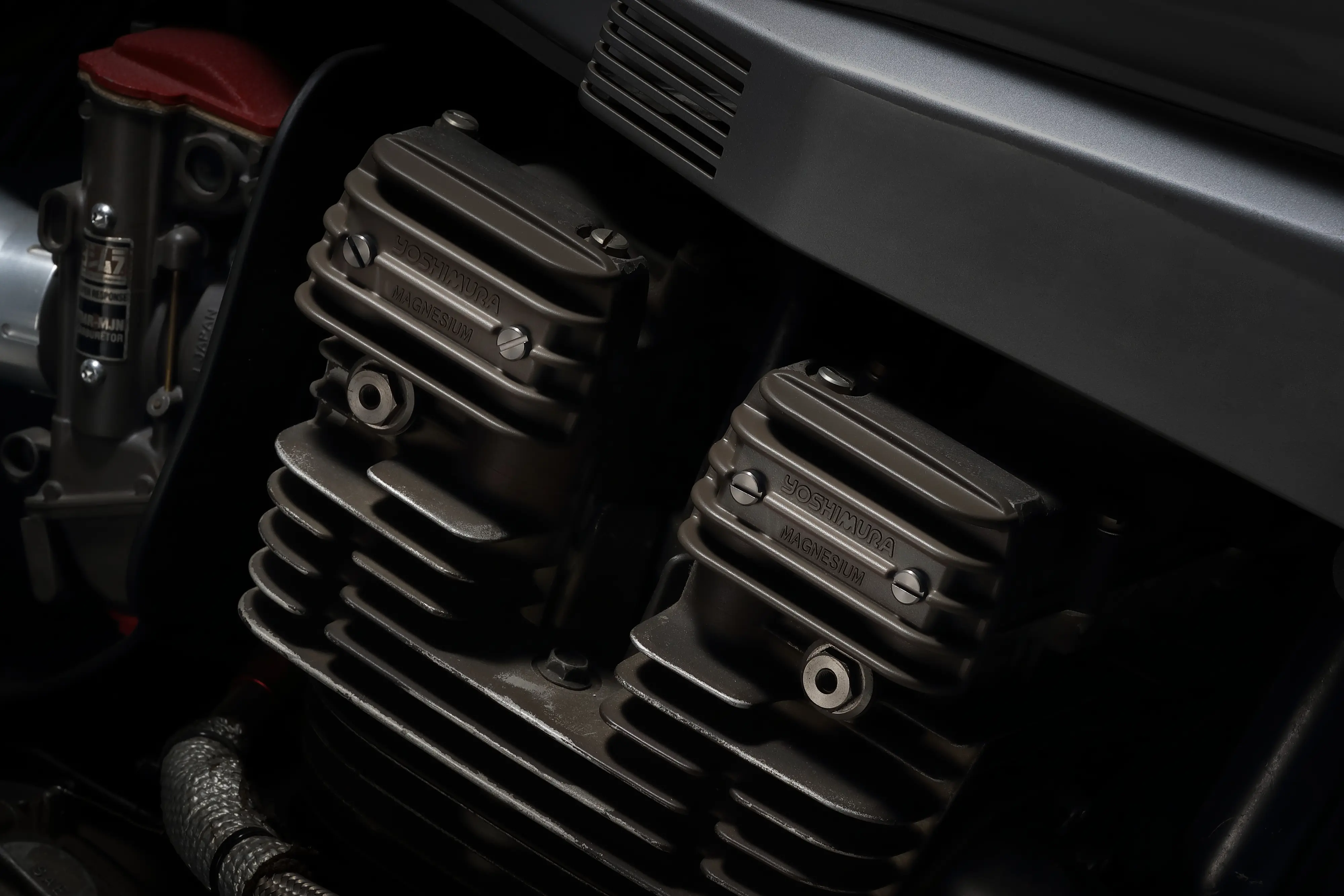 ♪ヨシムラ　新品　カムカバーセット　マグネシウム　GSX1100Sカタナ　GSX400インパルス　400カタナ SUZUKI GSX1100S カタナ (刀)「ヨシムラ カムカバー」 | ウェビック