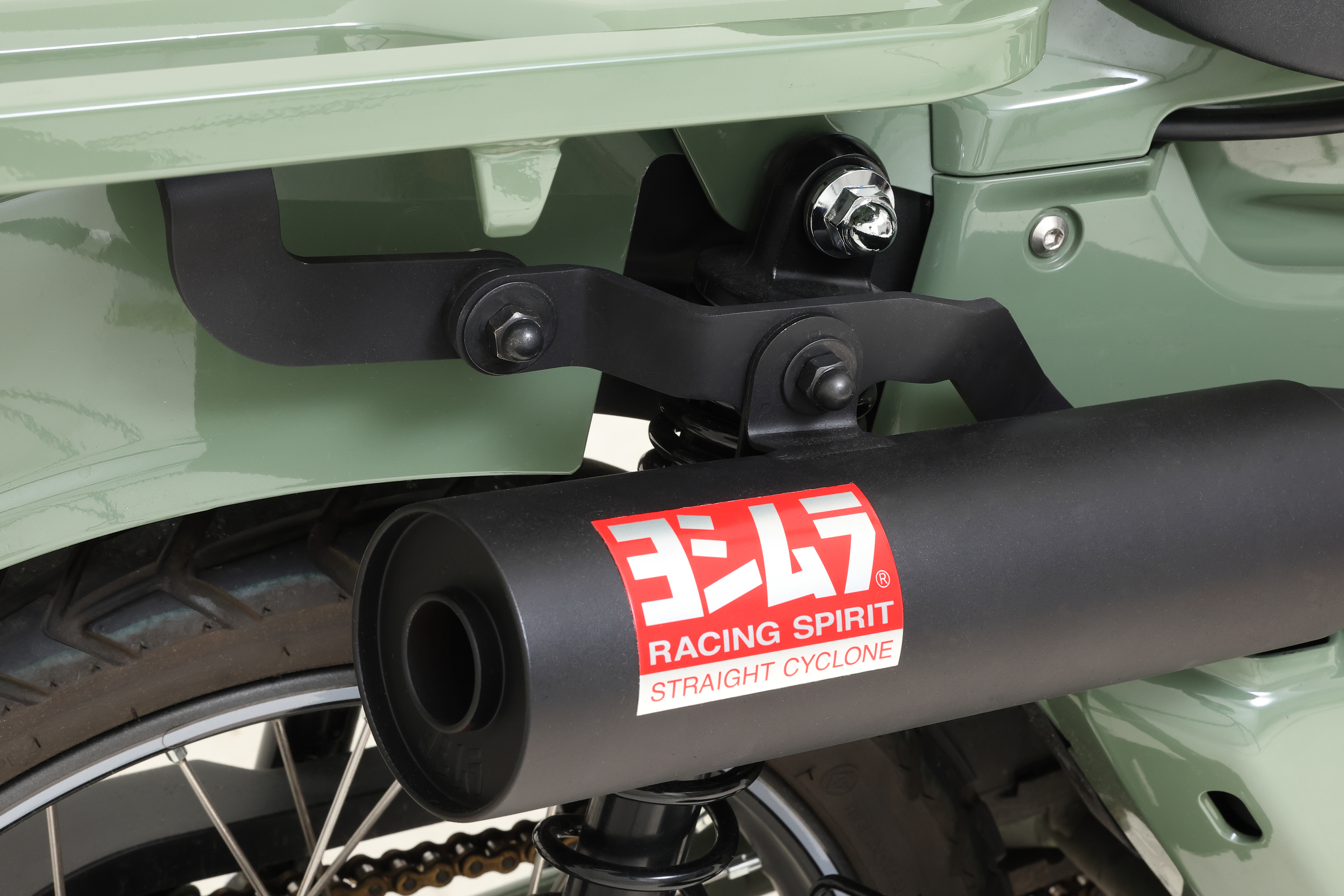 CT125 フルエキゾーストストレート762サイクロン | ヨシムラジャパン